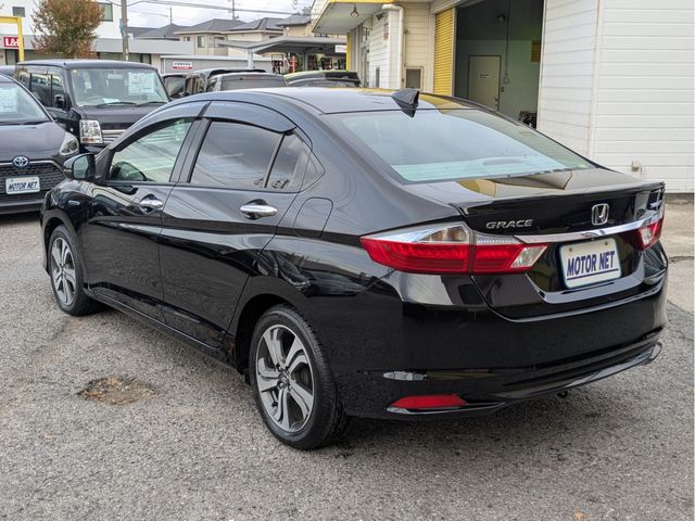 HONDA GRACE HYBRID 2015