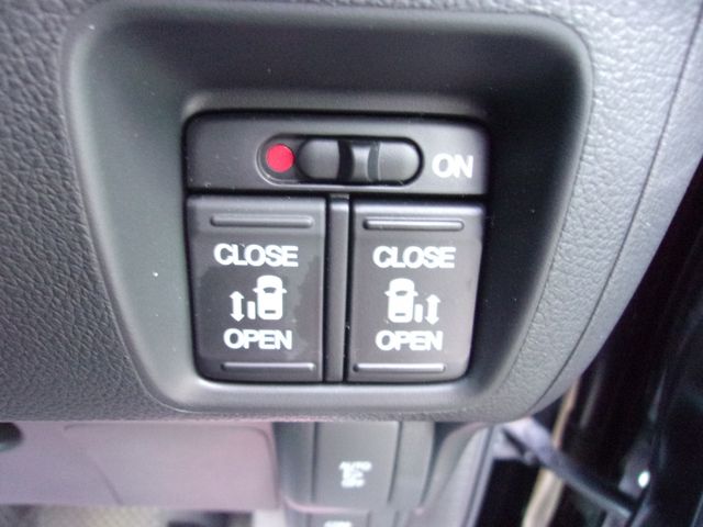 HONDA N BOX CUSTOM 2017