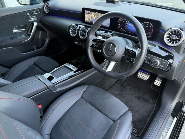 MERCEDES BENZ MERCEDES BENZ A class 2024