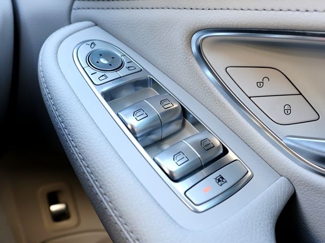 MERCEDES BENZ MERCEDES BENZ C class sedan 2015