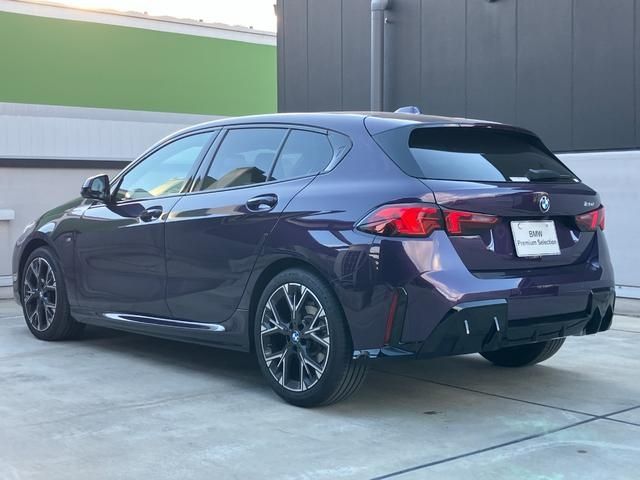 BMW BMW 1series 2025