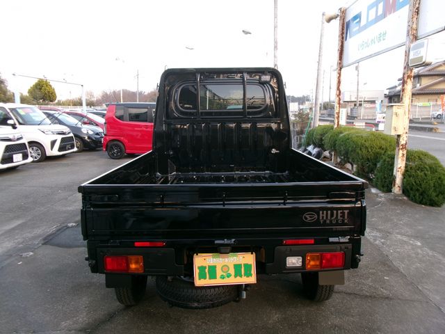 DAIHATSU HIJET truck 4WD 2025