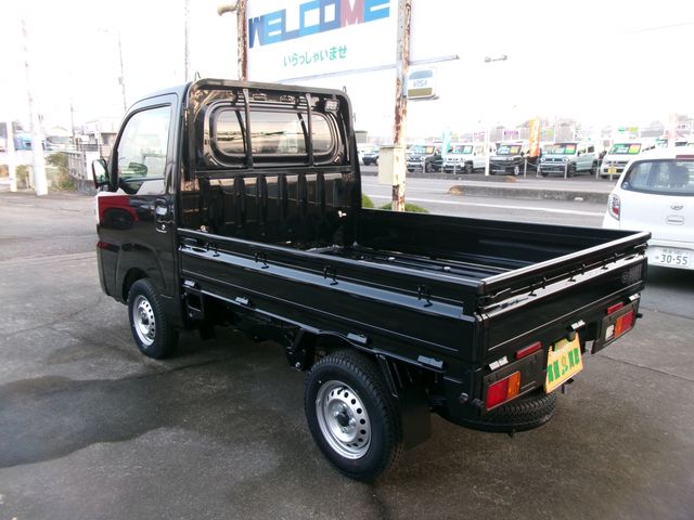 DAIHATSU HIJET truck 4WD 2025
