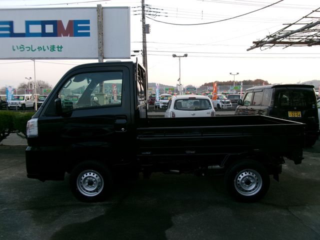DAIHATSU HIJET truck 4WD 2025