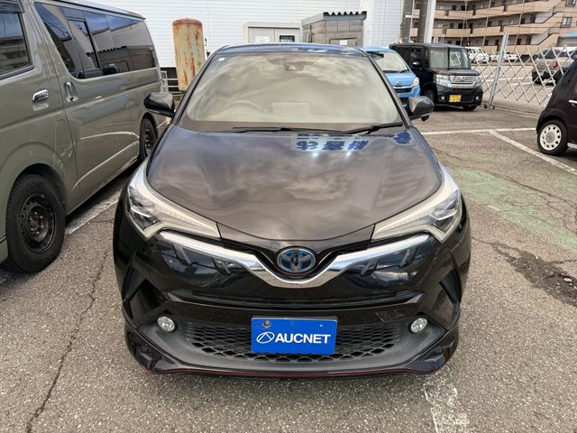 TOYOTA C-HR 2018
