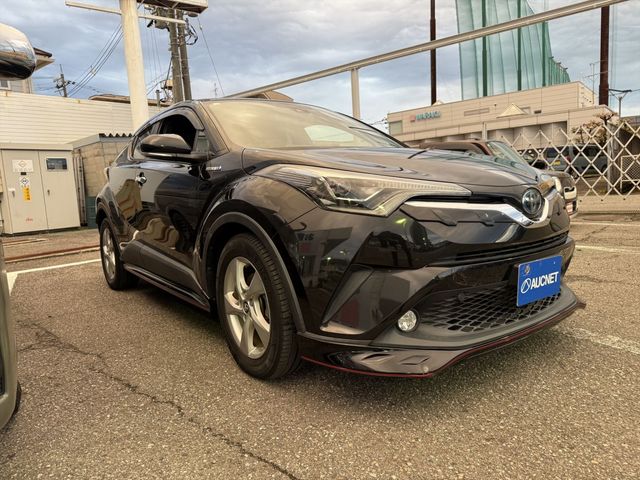 TOYOTA C-HR 2018