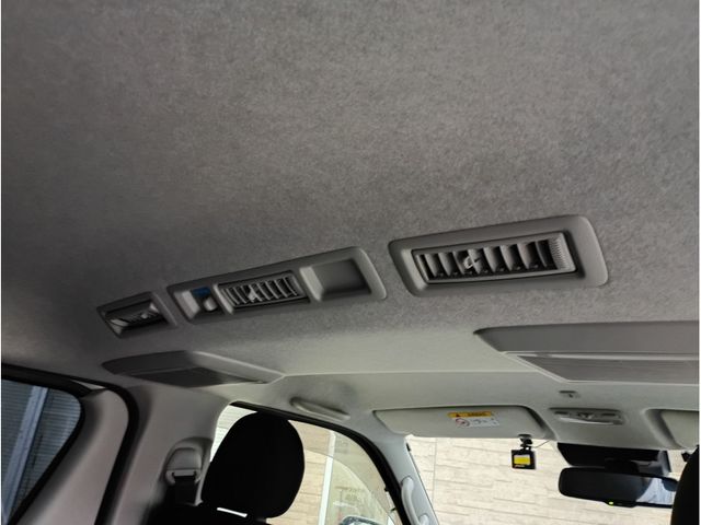 TOYOTA HIACE van 4WD 2022