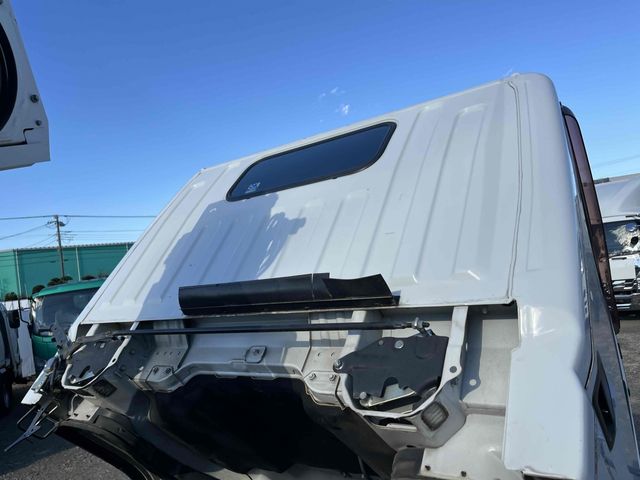 MITSUBISHI CANTER 2017