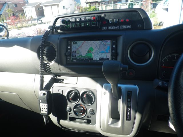 NISSAN NV350 CARAVAN 4WD 2017