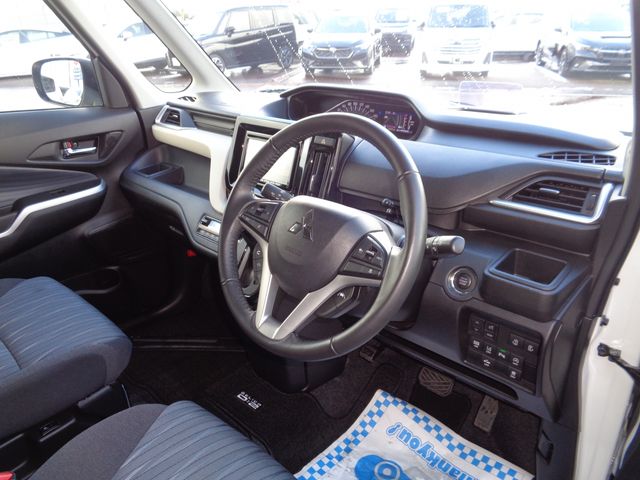 MITSUBISHI DELICA D:2 4WD 2024