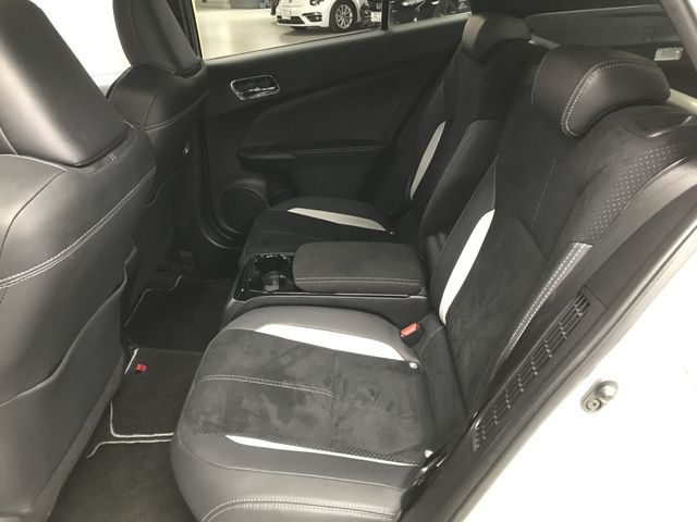 TOYOTA PRIUS PHV 2019