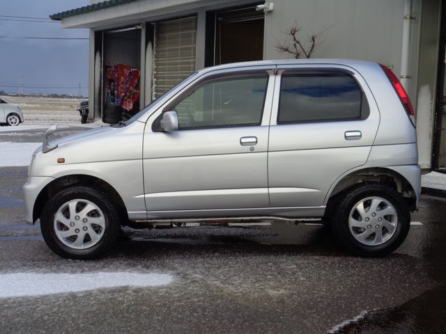 DAIHATSU TERIOS LUCIA 4WD 2002