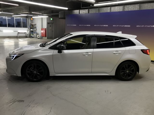 TOYOTA COROLLA TOURING HYBRID 4WD 2023