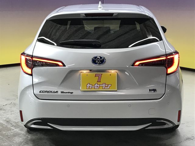 TOYOTA COROLLA TOURING HYBRID 4WD 2023