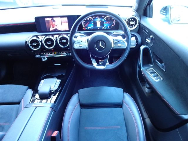 MERCEDES BENZ MERCEDES BENZ A class 2021