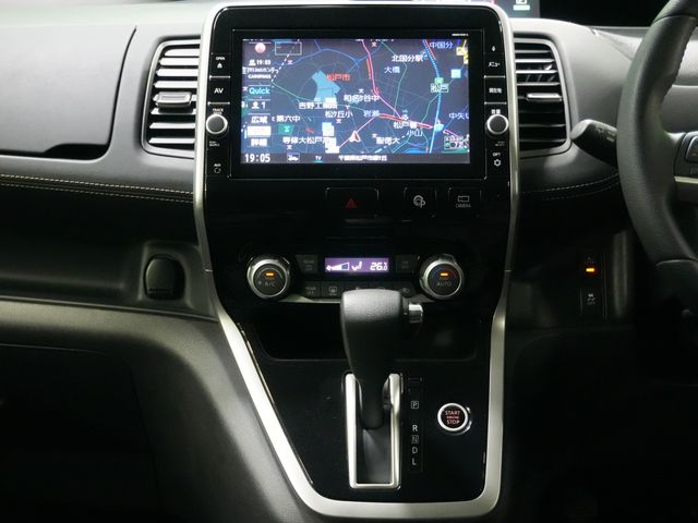 NISSAN SERENA  S-HYBRID 2017