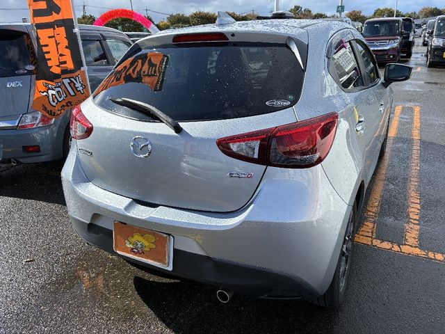 MAZDA DEMIO 2017