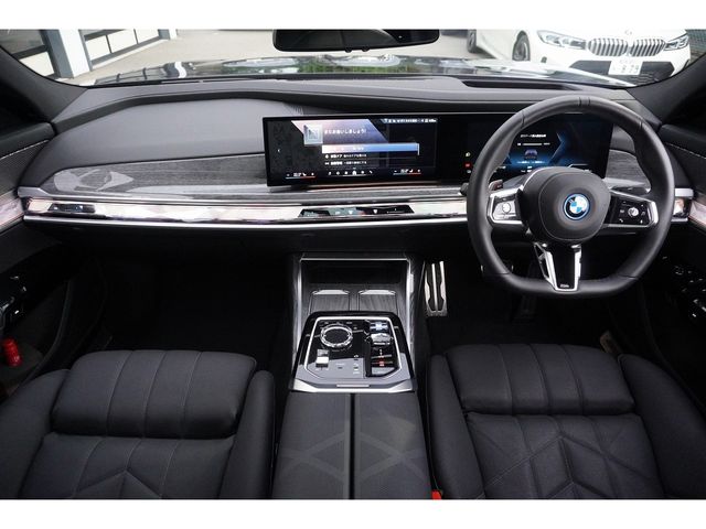 BMW BMW i7 2025