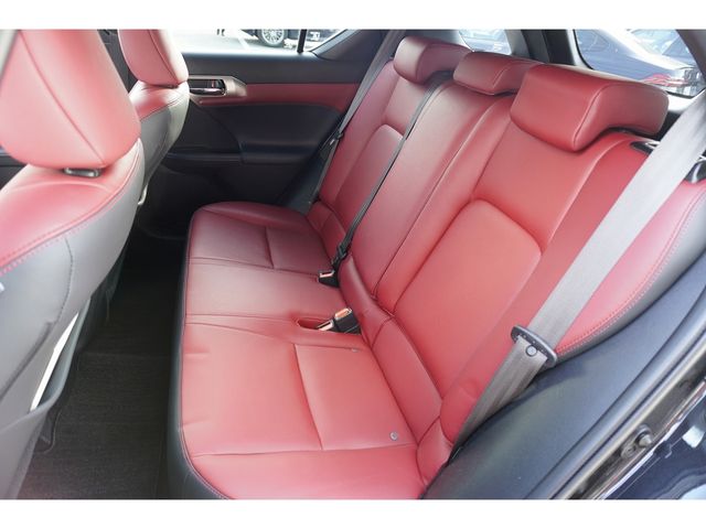 TOYOTA LEXUS CT200h 2016