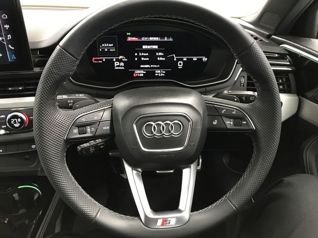 AUDI AUDI A4 AVANT 2022