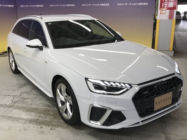 AUDI AUDI A4 AVANT 2022