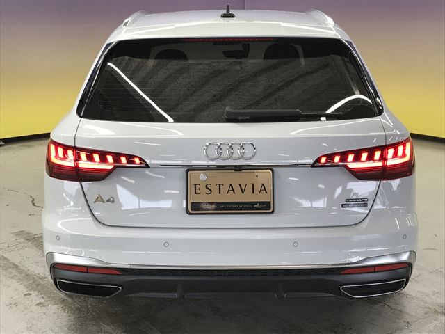 AUDI AUDI A4 AVANT 2022