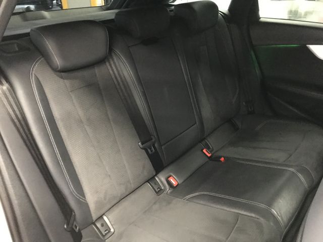 AUDI AUDI A4 AVANT 2022