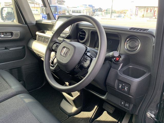 HONDA N BOX CUSTOM 2024