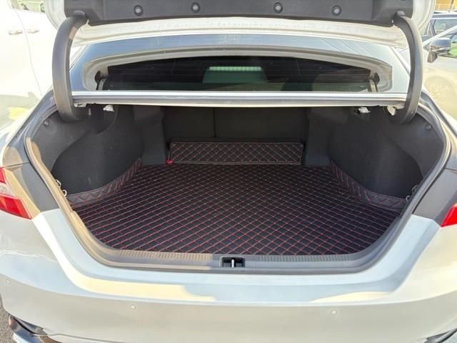 TOYOTA CAMRY HYBRID 2018