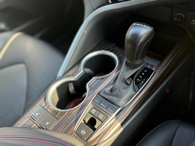 TOYOTA CAMRY HYBRID 2018