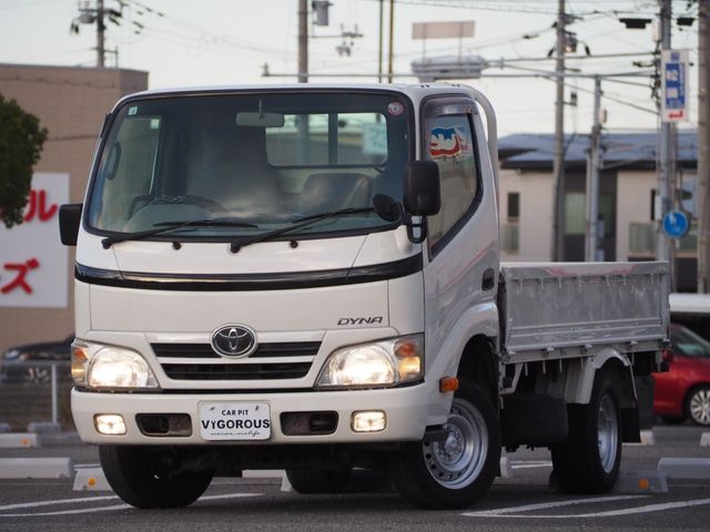 TOYOTA DYNA 2009