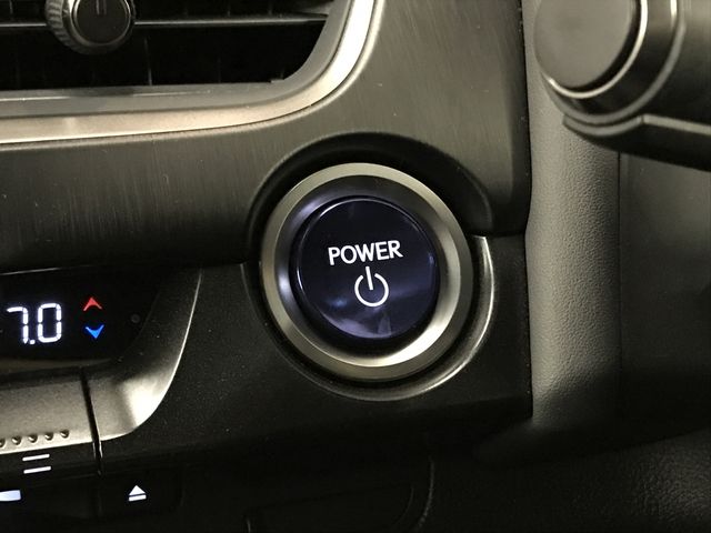 TOYOTA LEXUS UX250h 2019