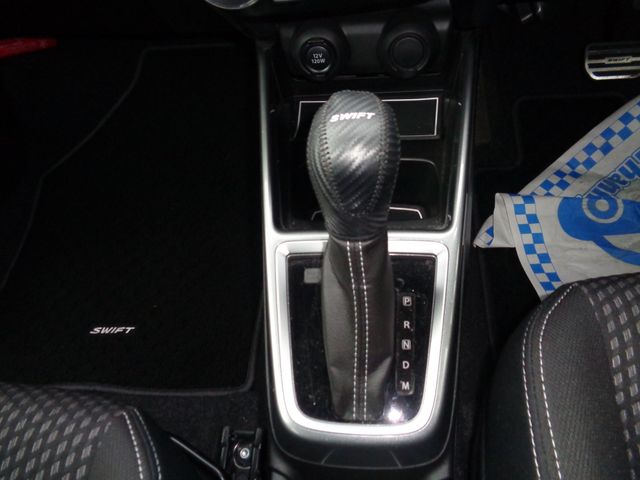 SUZUKI SWIFT 4WD 2023