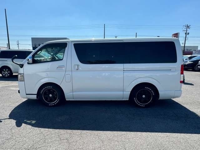 TOYOTA HIACE van 2WD 2017