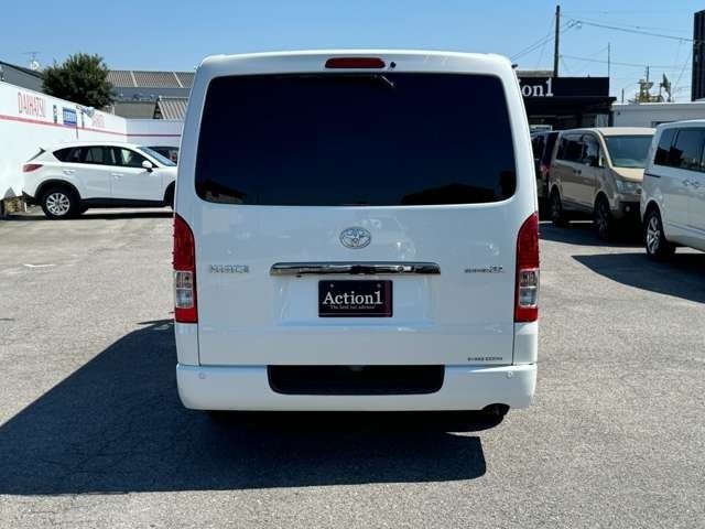 TOYOTA HIACE van 2WD 2017