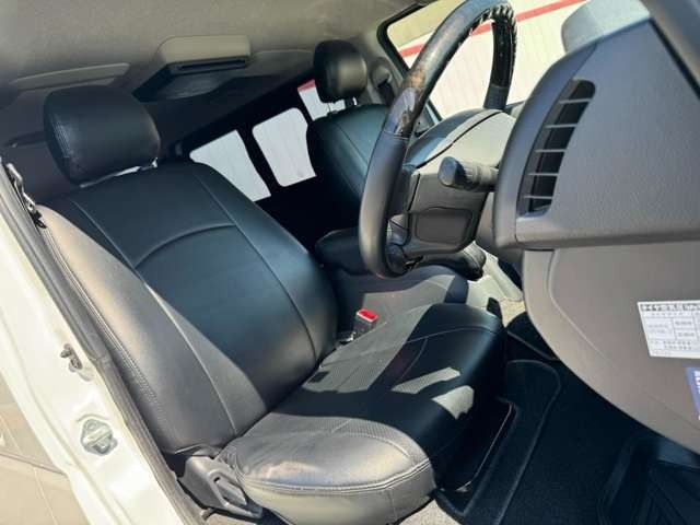 TOYOTA HIACE van 2WD 2017