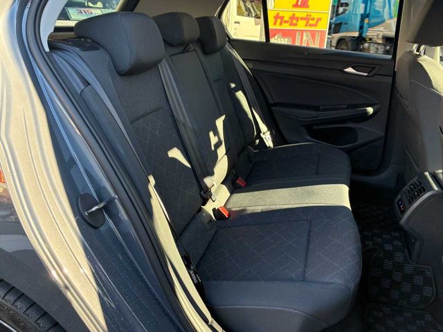 VOLKSWAGEN VOLKSWAGEN GOLF 2024