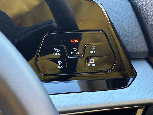 VOLKSWAGEN VOLKSWAGEN GOLF 2024