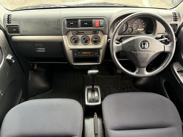 HONDA VAMOS HOBIO VAN 4WD 2015