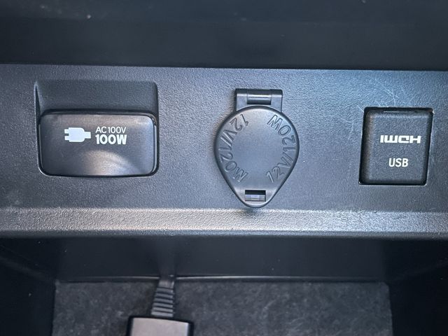 TOYOTA ALPHARD 4WD 2022