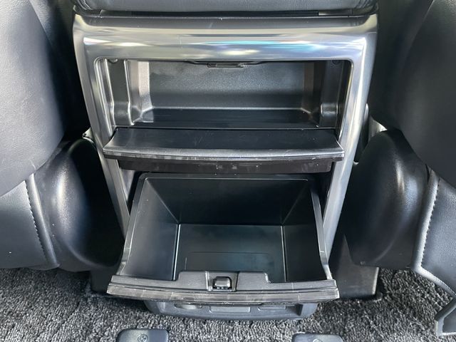 TOYOTA ALPHARD 4WD 2022