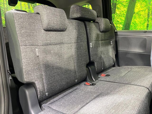 TOYOTA SIENTA HYBRID 2025