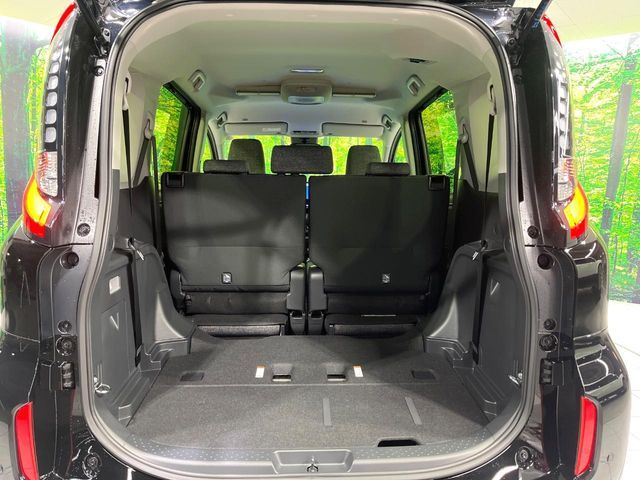 TOYOTA SIENTA HYBRID 2025