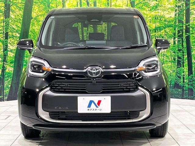 TOYOTA SIENTA HYBRID 2025