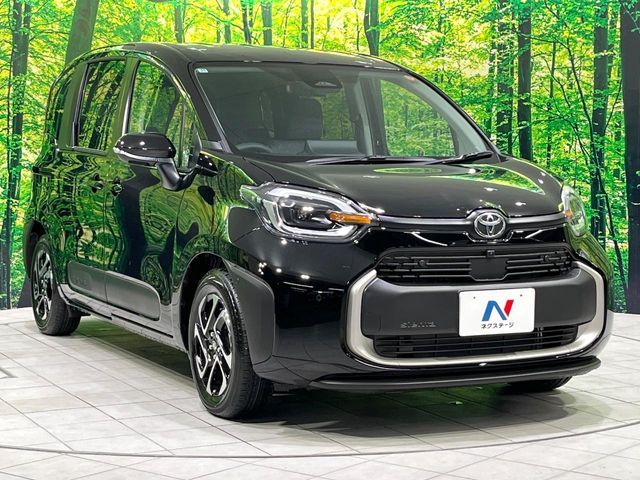 TOYOTA SIENTA HYBRID 2025