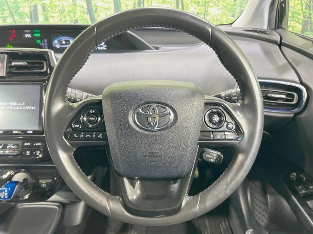 TOYOTA PRIUS 2019