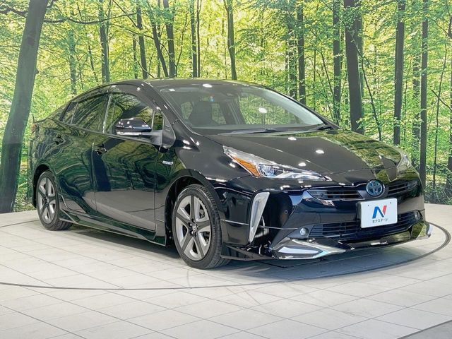 TOYOTA PRIUS 2019