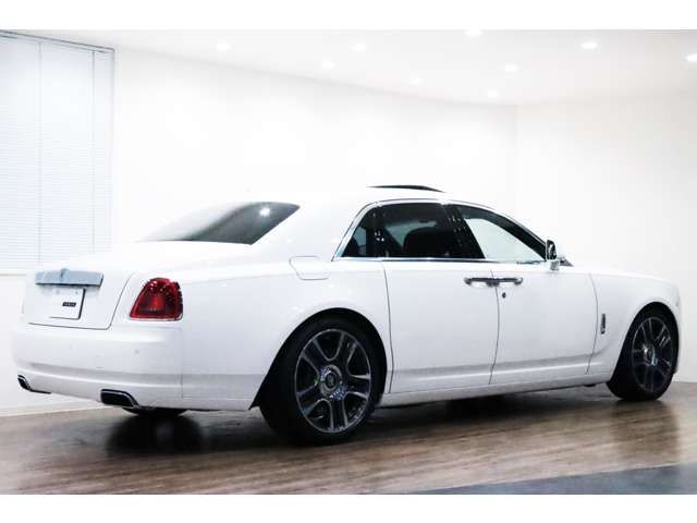 ROLLS-ROYCE ROLLS-ROYCE 2016