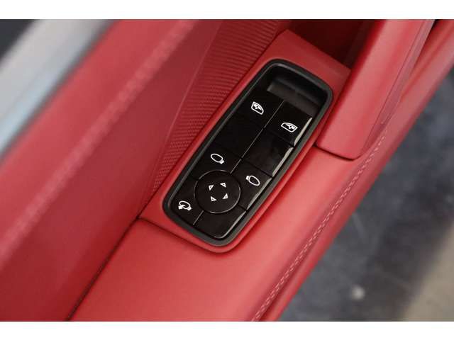 PORSCHE PORSCHE 911 2020