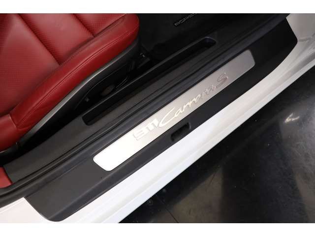 PORSCHE PORSCHE 911 2020